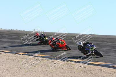 media/Nov-17-2024-CVMA (Sun) [[1fec520723]]/Race 11-Amateur Supersport Open/